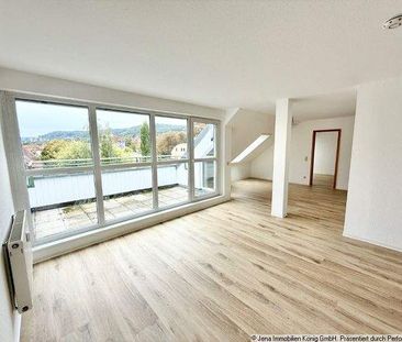Renovierte Dachgeschosswohnung mit Loggia unweit vom Stadtzentrum e... - Foto 1