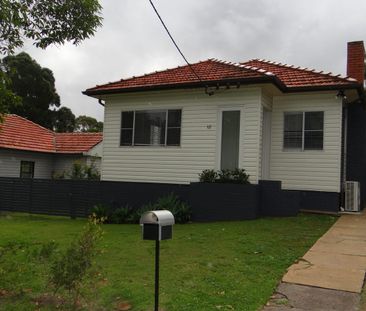 Three Bedroom Home - Photo 5