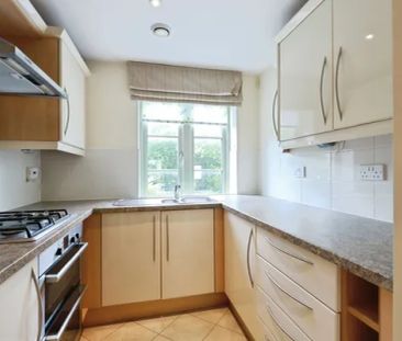 Coachmans Court, Moreton-in-Marsh, GL56 - Photo 3