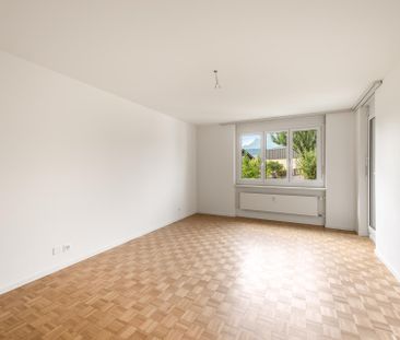Wohnen auf zwei Ebenen. Modern, stilvoll, saniert. - Foto 2
