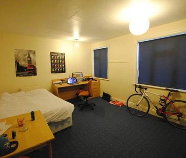 4 bedroom house to rent - Photo 3