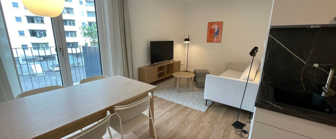 Erstmal ankommen – die erste halbe Miete geht auf uns! All-inclusive Apartment in Kreuzkölln - Photo 1