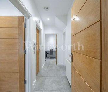 Hendon Way, London, NW2 - Photo 5