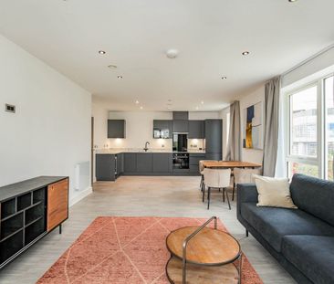 2 Bed Flat, Kew Bridge Road, TW8 - Photo 1