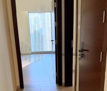 Well Maintained Apt. | Panoramic View | Vacant - Photo 1