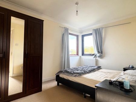 2 bedroom end of terrace house to rent - Photo 2