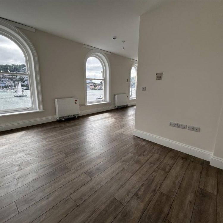 South Embankment, Dartmouth - Photo 1