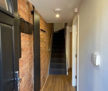 6 Bed Terraced House, Albert Edward Road, L7 - Photo 3