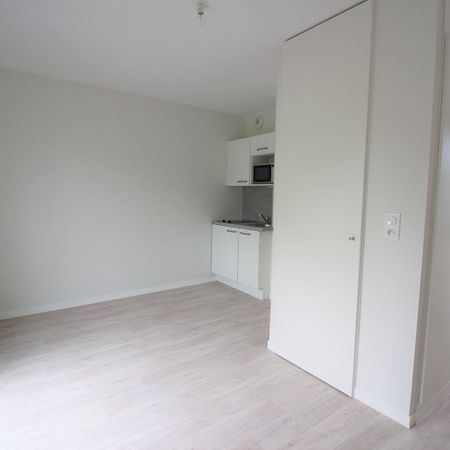 Location Appartement 1 pièce 21m² - Photo 3