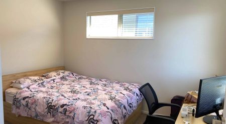 near new modern townhouse - Photo 5