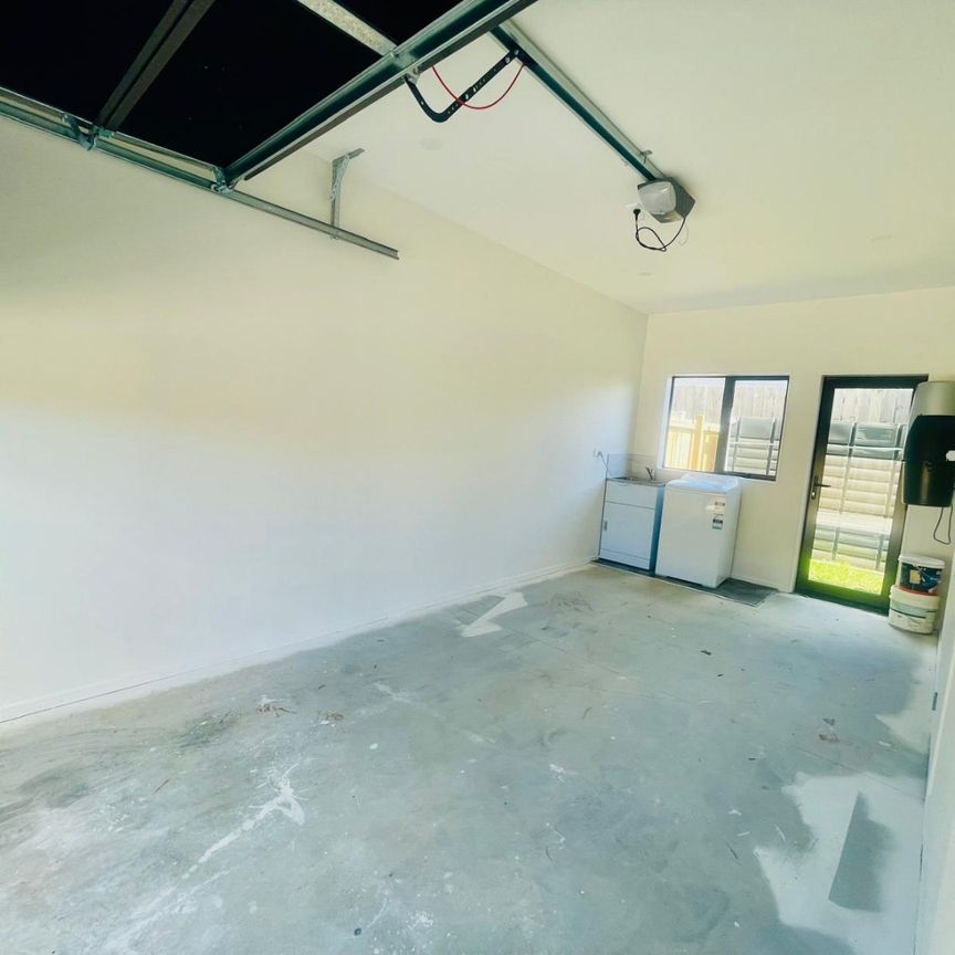 MANGERE, 3 BEDROOMS - Photo 1