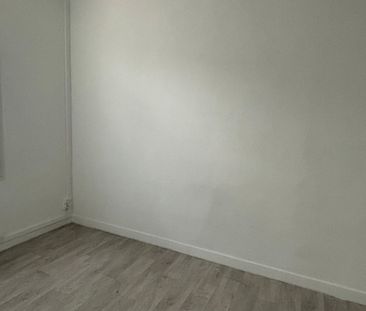 Appartement à louer 2 pièces • Hyères - Photo 3