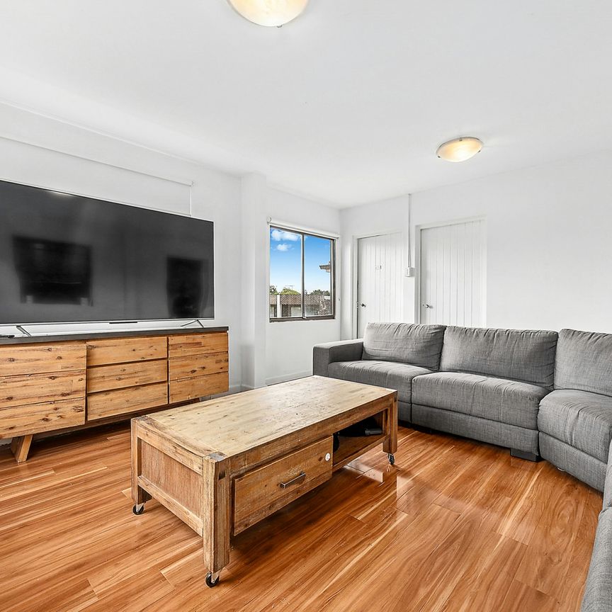 66 Pallamana Parade, Beverly Hills NSW 2209 - House For Rent | Domain - Photo 1