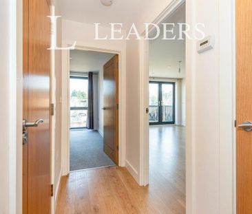 2 bedroom flat to rent - Photo 6