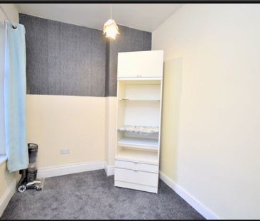 4 Bed Terraced House, Warwick Street, LE3 - Photo 3