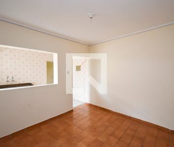 Casa para alugar com 45m², 2 quartos e sem vaga - Foto 1