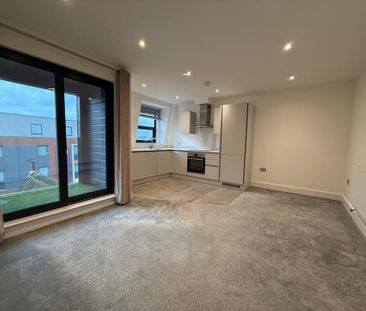 2 bedroom penthouse to rent - Photo 2