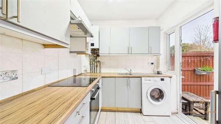 Western Avenue, Dagenham, RM10 - Photo 4