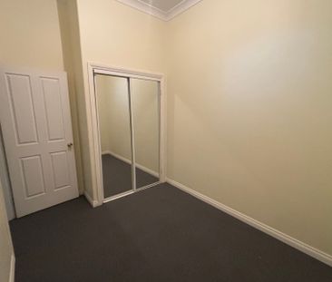 2/1 Chapman Street - Photo 2