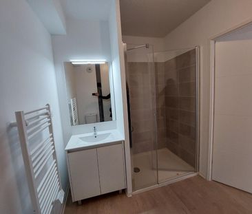 location Appartement T2 DE 42.61m² À NIMES - Photo 6