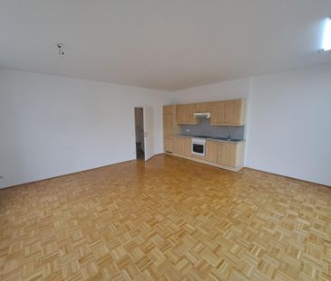 Toller Ausblick! ...direkt auf die Ringstraße! - Photo 1