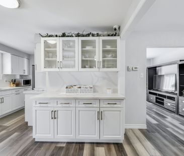 For Lease - 82 Lacey Crescent, London South, Ontario - Photo 3