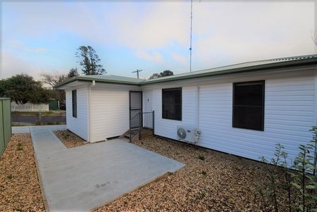 12a Warialda Street, Katoomba, NSW 2780 - Photo 3