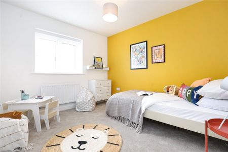 3 bedroom detached house to rent - Photo 4