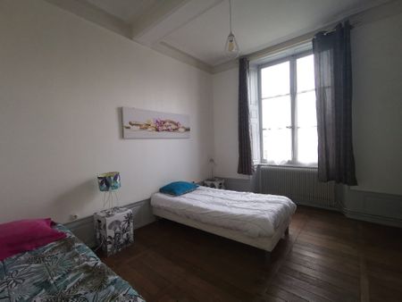 Location Appartement 2 pièces 52m² LIGNY EN BARROIS 55500 - Photo 4