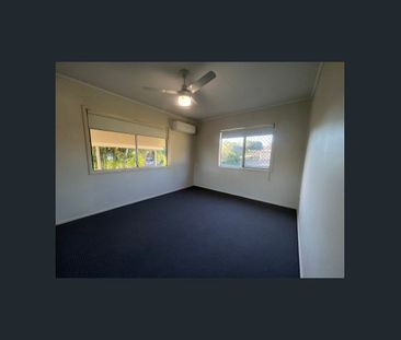 Updated Home with A/C + Fully Fenced Yard - Photo 4