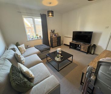 2 bedroom flat to rent - Photo 3