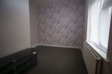 2 Bed House to Let on Delaware Street, Preston - Photo 5