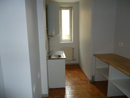 Location Appartement 2 pièces 39m² NEVERS 58000 - Photo 5