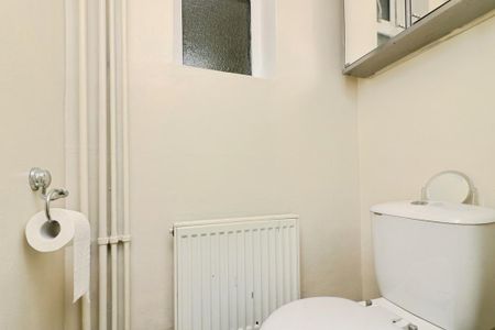 4 bedroom terraced house to rent - Photo 5