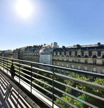 Appartement • Triangle d'Or - Photo 1