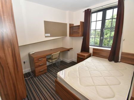 Flat to rent on - Photo 5