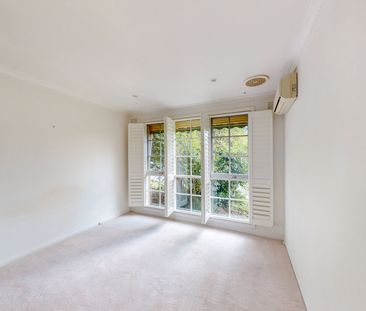 1/2 Valda Avenue, Mont Albert North VIC 3129 - Photo 6