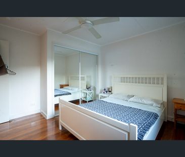 2/17 vimy Street, Bardon, Qld 4065 - Photo 5