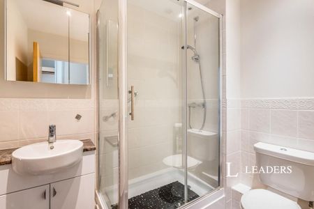 2 bedroom flat to rent - Photo 5