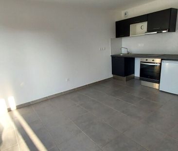 Location Appartement 2 pièces 39m² ESCALQUENS 31750 - Photo 2