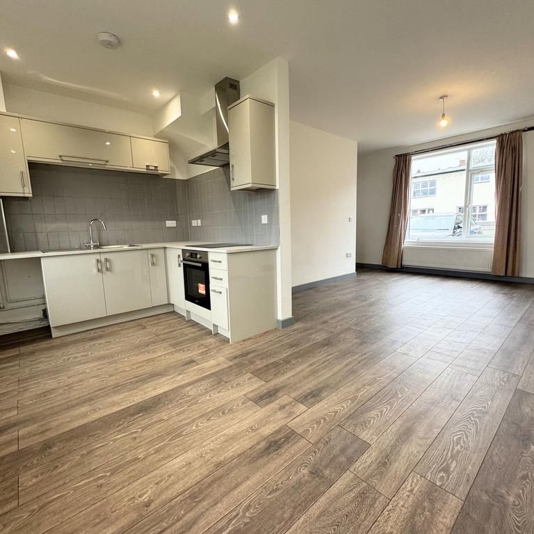 2 bedroom semi-detached house to rent - Photo 1