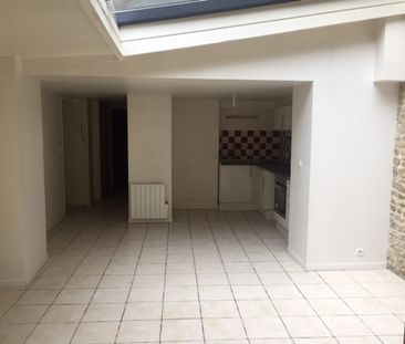 Location Appartement 4 pièces 65m² - Photo 2