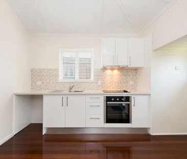 32 Hipwood Avenue, Coorparoo. - Photo 2