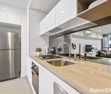 Sleek & Modern One Bedroom Apartment - Photo 4