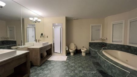 For Lease - 95 Rowland Court, Markham, Ontario - Photo 2