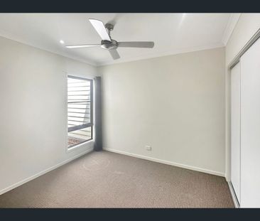 12 Tempera Place, Yarrabilba, Qld 4207 - Photo 4