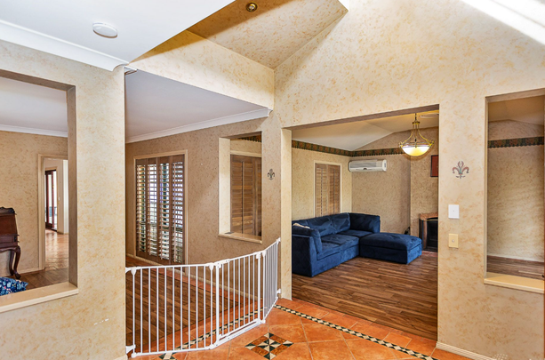 11 Exbridge Court, Mudgeeraba QLD 4213 - House For Rent - $1,200 | Domain - Photo 1