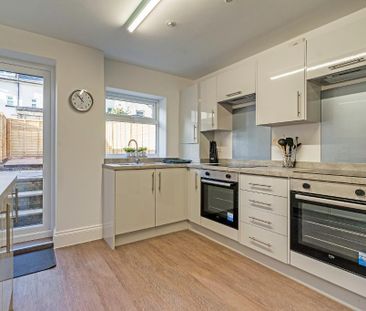 Mixed use to rent - Photo 3