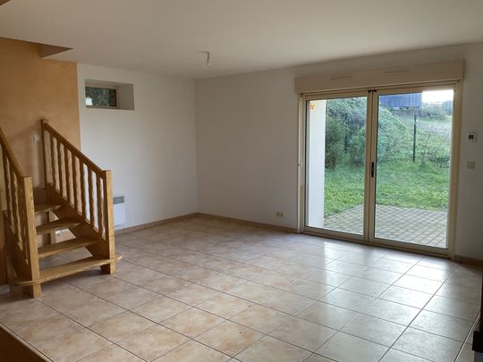 Location Maison 4 pièces 97m² ST CALAIS 72120 - Photo 1