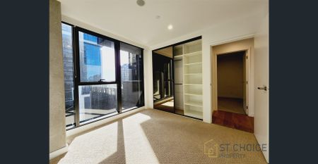 Amazing two bedroom apartment in the heart of Docklands - Photo 4